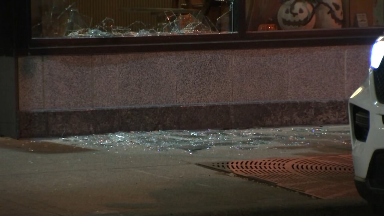 Thieves try to break into cafe on same Lincoln Park street where businesses were targeted days ago
— Deerfield Dining news